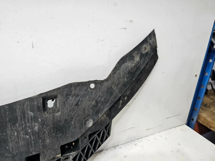 OSŁONA PŁYTA POD ZDERZAK AUDI A3 8P LIFT 8P0807233