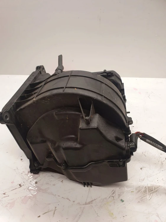 DMUCHAWA NAGRZEWNICY AUDI A6 C6 4F0820155F