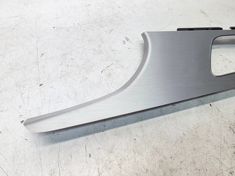 DEKOR DRZWI LEWY PRZÓD AUDI Q7 4M 4M0867101K ALUMINIUM QY9