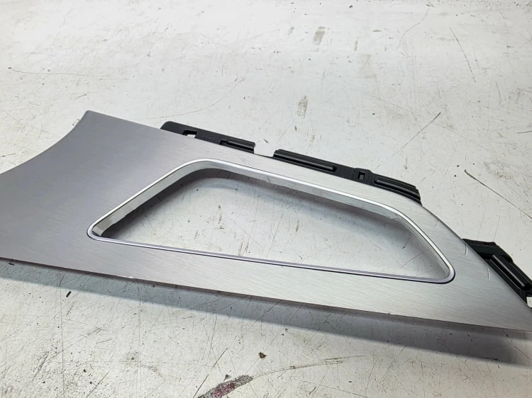 DEKOR DRZWI LEWY PRZÓD AUDI Q7 4M 4M0867101K ALUMINIUM QY9