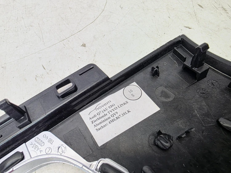 DEKOR DRZWI LEWY PRZÓD AUDI Q7 4M 4M0867101K ALUMINIUM QY9