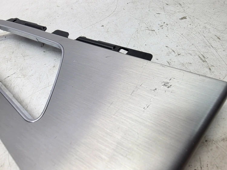 DEKOR DRZWI PRAWY TYŁ AUDI Q7 4M 4M0867470E ALUMINIUM QY9