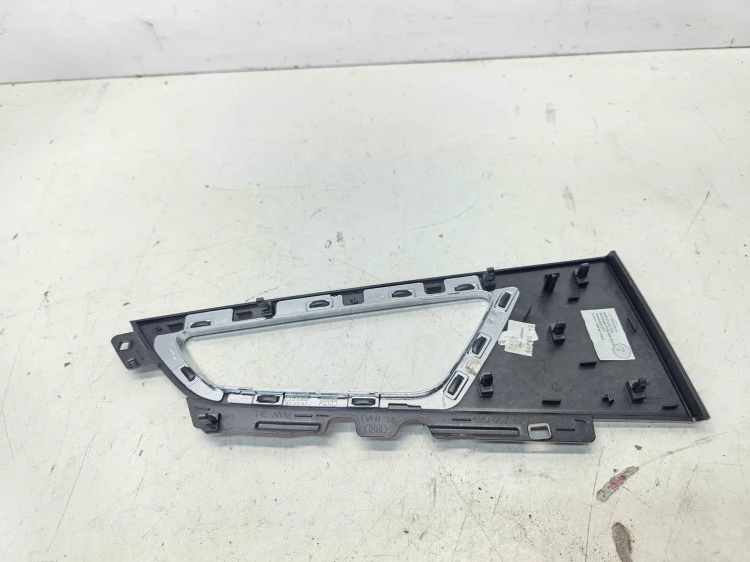 DEKOR DRZWI PRAWY TYŁ AUDI Q7 4M 4M0867470E ALUMINIUM QY9