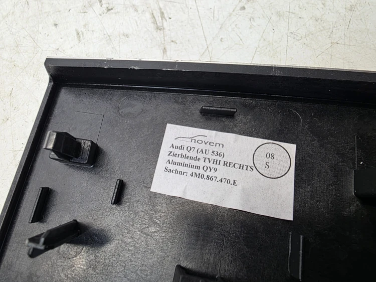 DEKOR DRZWI PRAWY TYŁ AUDI Q7 4M 4M0867470E ALUMINIUM QY9