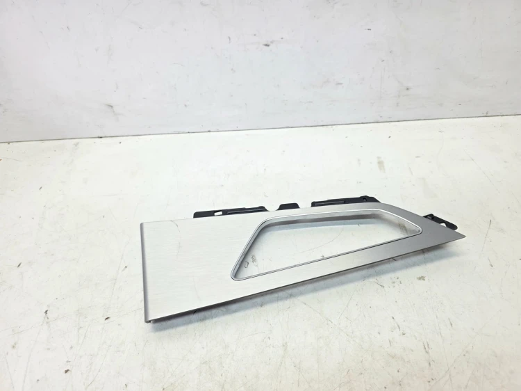 DEKOR DRZWI LEWY TYŁ AUDI Q7 4M 4M0867469E ALUMINIUM QY9