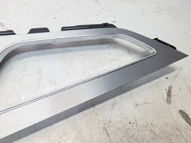 DEKOR DRZWI LEWY TYŁ AUDI Q7 4M 4M0867469E ALUMINIUM QY9