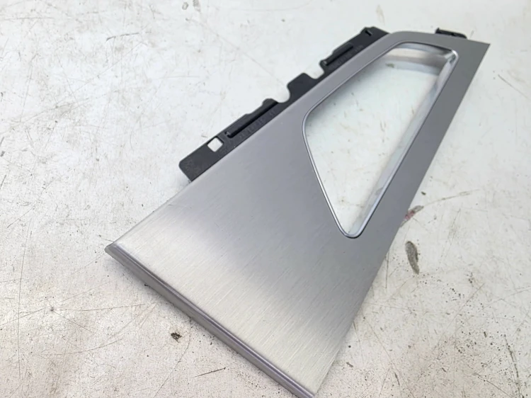DEKOR DRZWI LEWY TYŁ AUDI Q7 4M 4M0867469E ALUMINIUM QY9