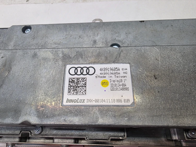 WYŚWIETLACZ EKRAN NAWIGACJI LCD AUDI A6 C8 A7 4K 4K0919605A
