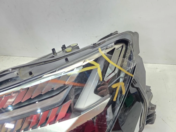REFLEKTOR LAMPA LEWY PRZÓD MATRIX AUDI Q4 E-TRON 89A941035A