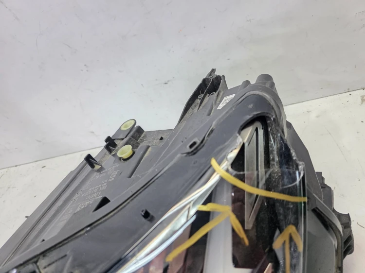 REFLEKTOR LAMPA LEWY PRZÓD MATRIX AUDI Q4 E-TRON 89A941035A