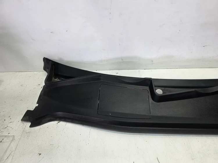 PODSZYBIE PLASTIKOWE AUDI Q7 4M 4M2819403 UK