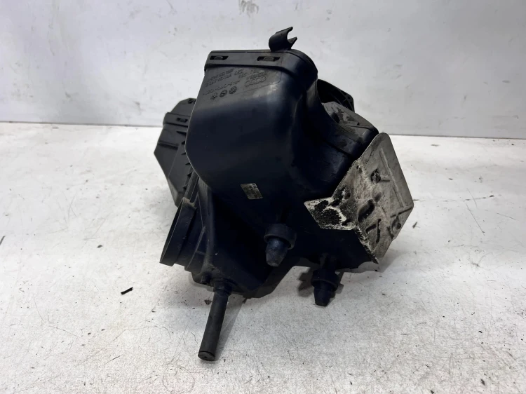 OBUDOWA FILTRA POWIETRZA AUDI A4 B8 A5 Q5 8R 8R0133837E 8R0133843C