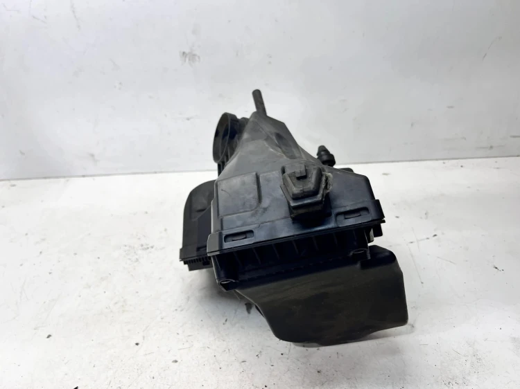 OBUDOWA FILTRA POWIETRZA AUDI A4 B8 A5 Q5 8R 8R0133837E 8R0133843C