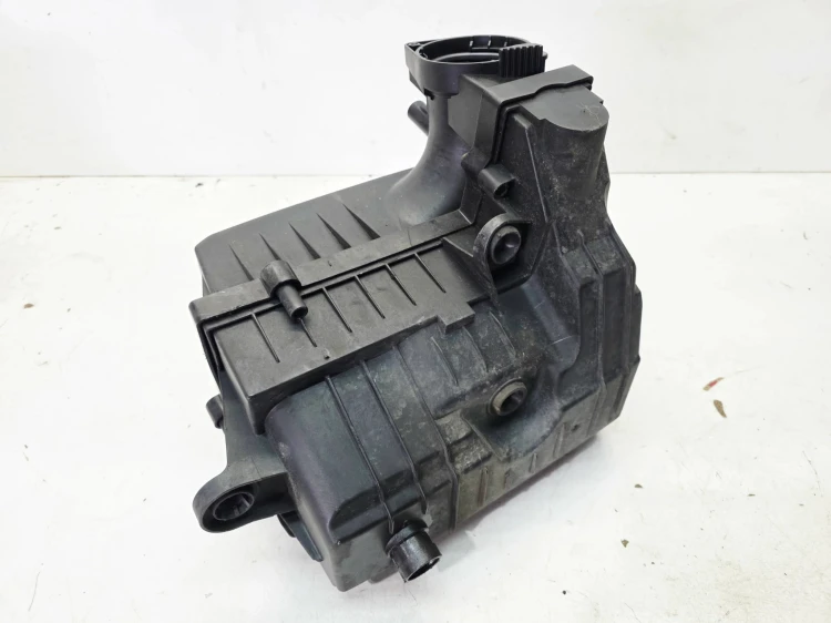 OBUDOWA FILTRA POWIETRZA AUDI A3 8V VOLKSWAGEN SEAT SKODA 1.6TDI 5Q0129607S