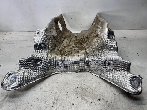 OSŁONA TERMICZNA AUDI Q7 4M 4M0863983L