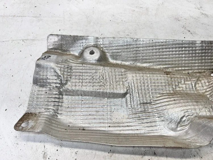 OSŁONA TERMICZNA AUDI Q7 4M 4M0825662J