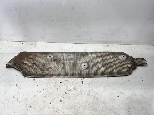 OSŁONA TERMICZNA AUDI Q7 4M 4M0825711F