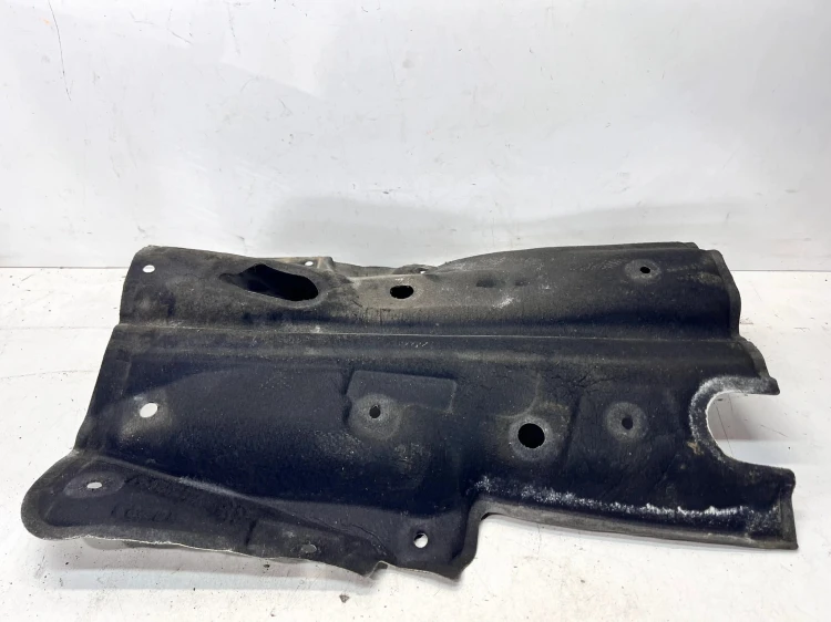 WYGŁUSZENIE SKRZYNI BIEGÓW AUDI Q7 4M 4M0864843E