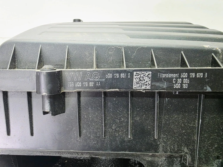 OBUDOWA FILTRA POWIETRZA AUDI A3 8V VOLKSWAGEN SEAT SKODA 1.6TDI 5Q0129607S