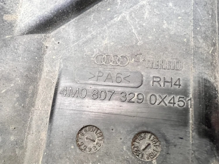 ŚLIZG MOCOWANIE ZDERZAKA TYŁ AUDI Q7 4M 4M0807329