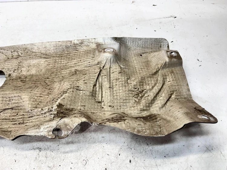 OSŁONA TERMICZNA AUDI Q7 4M 4M0825661N