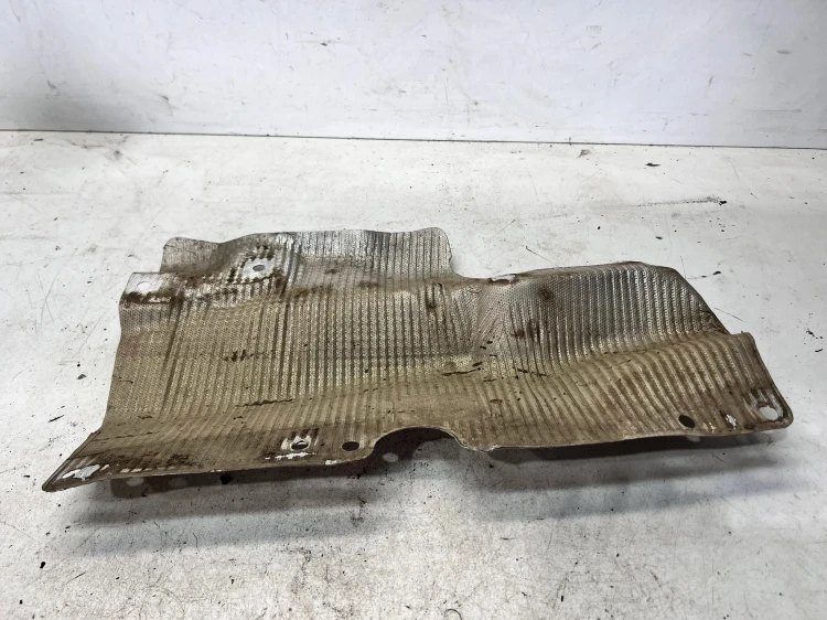 OSŁONA TERMICZNA WYDECHU AUDI Q7 4M 4M0825691F