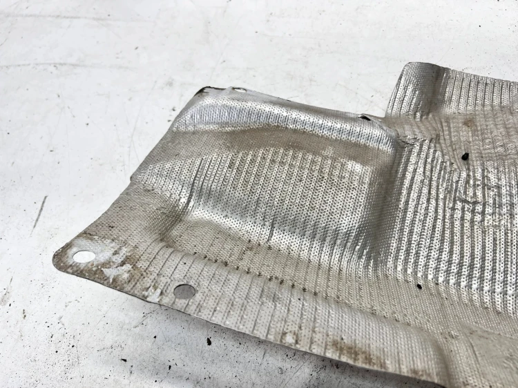 OSŁONA TERMICZNA WYDECHU AUDI Q7 4M 4M0825692D