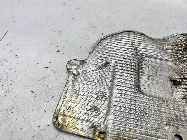 OSŁONA TERMICZNA WYDECHU AUDI Q7 4M 4M0825642E