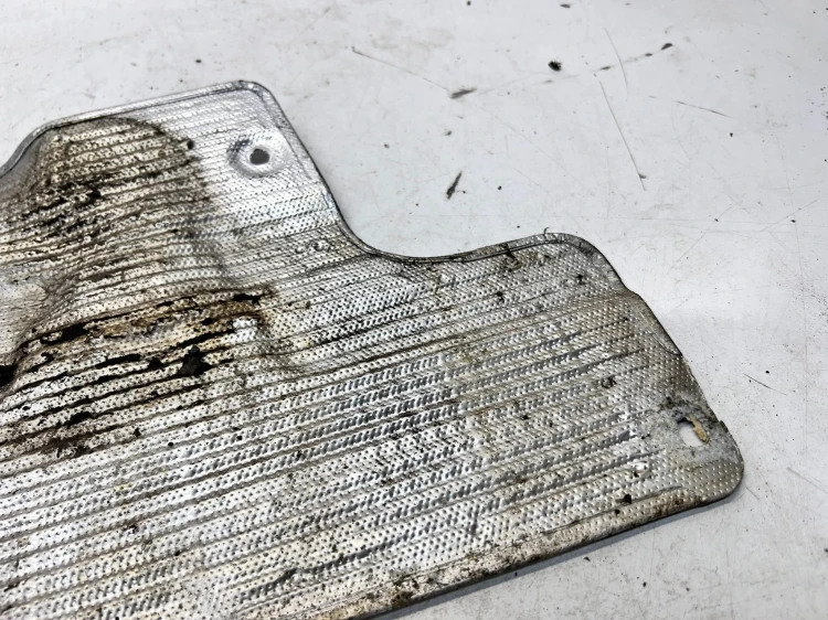 OSŁONA TERMICZNA WYDECHU AUDI Q7 4M 4M0825642E