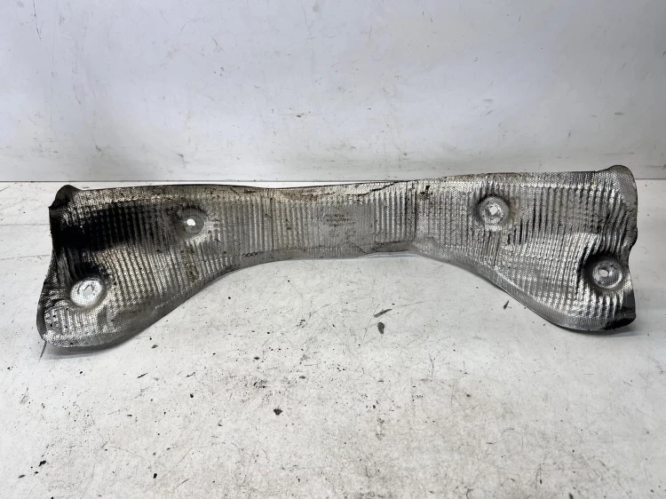 OSŁONA TERMICZNA AUDI Q7 4M 4M0825623E