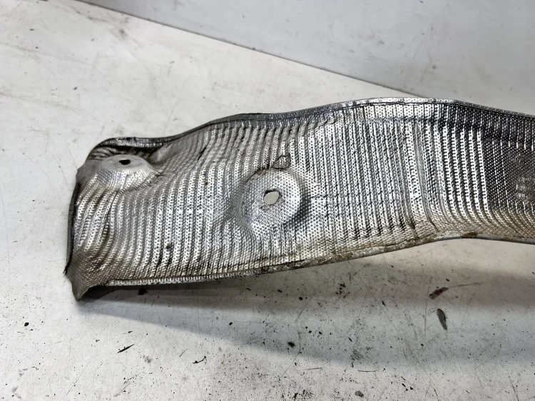 OSŁONA TERMICZNA AUDI Q7 4M 4M0825623E
