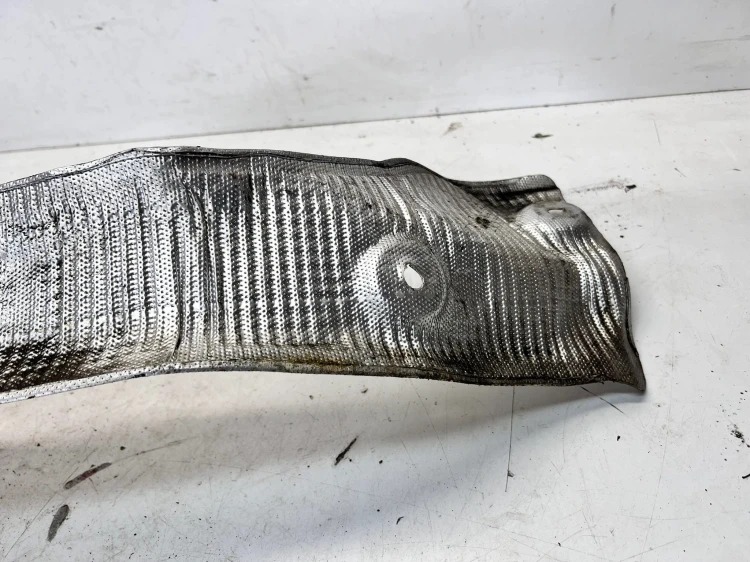 OSŁONA TERMICZNA AUDI Q7 4M 4M0825623E