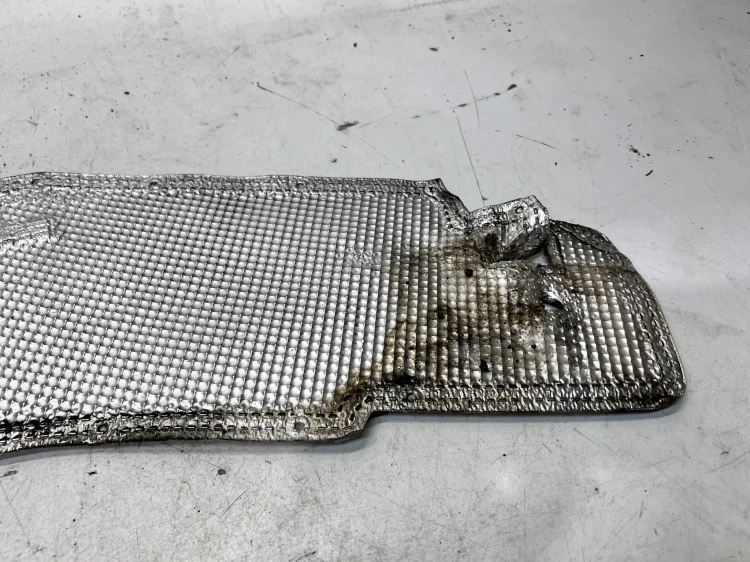 OSŁONA TERMICZNA PODŁUŻNICY PRAWA AUDI A4 B8 A5 8K0804162E