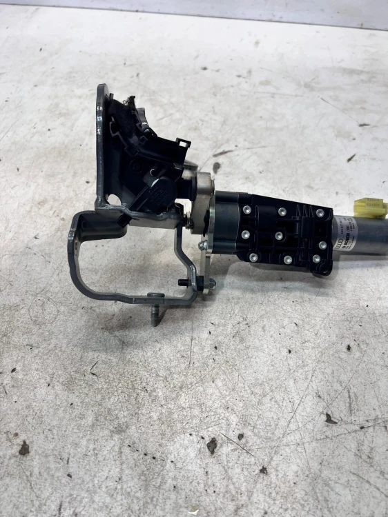 ZAWIAS SILNIKCZEK KLAPY TYŁ LEWY AUDI Q7 4M 4M0827299C 4M0827851A