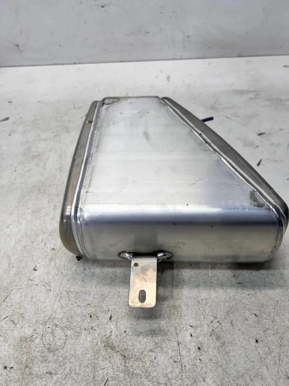 ZBIORNIK POWIETRZA ZAWIESZENIA PNEUMATYCZNEGO LEWY AUDI Q7 4M 4M0616203E