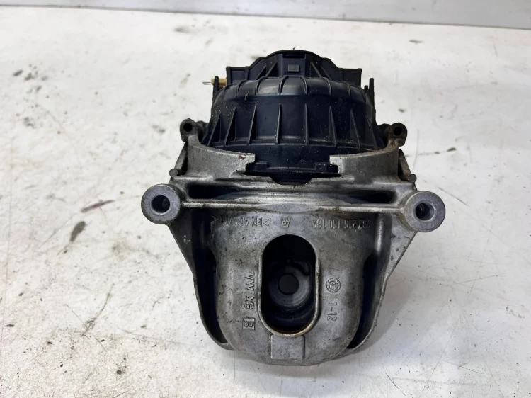 ŁOŻE PODUSZKA SILNIKA PRAWA AUDI A6 C8 4M0199372FQ USZK