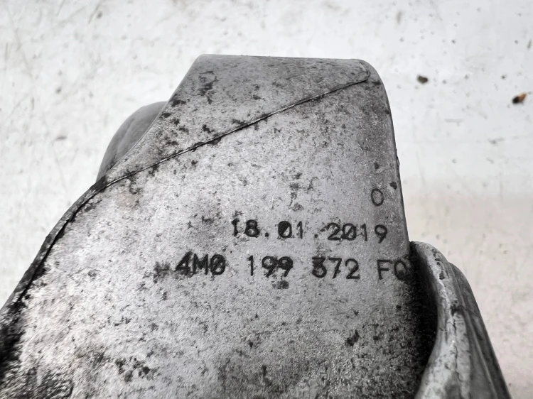 ŁOŻE PODUSZKA SILNIKA PRAWA AUDI A6 C8 4M0199372FQ USZK