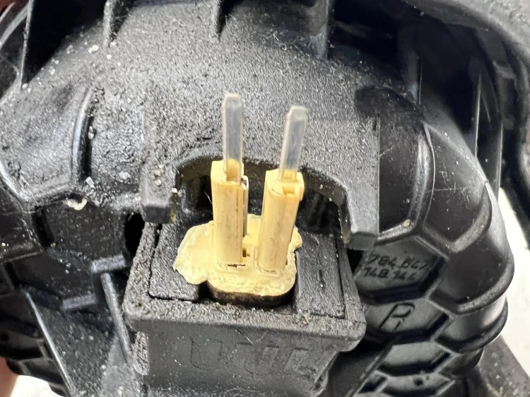 ŁOŻE PODUSZKA SILNIKA PRAWA AUDI A6 C8 4M0199372FQ USZK