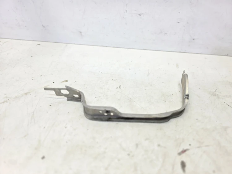 UCHWYT MOCOWANIE CHŁODNICY AUDI A6 C8 4K0807347B LEWE