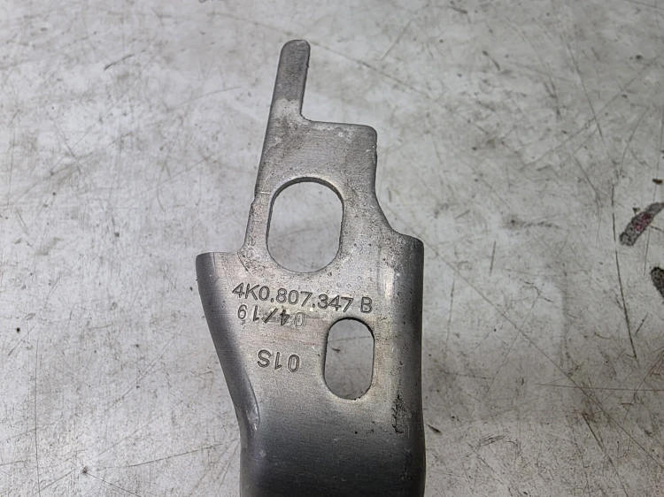 UCHWYT MOCOWANIE CHŁODNICY AUDI A6 C8 4K0807347B LEWE