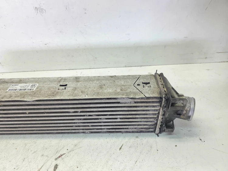 CHŁODNICA POWIETRZA INTERCOOLER AUDI A6 C8 A4 B9 A5 3.0 TDI 8W015805AB