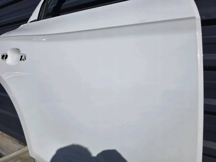 DRZWI PRAWY TYŁ AUDI Q5 FY 80A LY9C