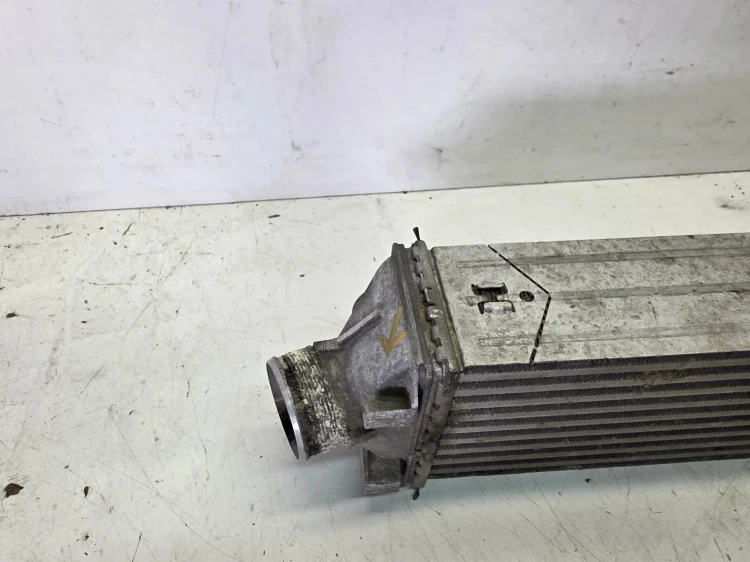CHŁODNICA POWIETRZA INTERCOOLER AUDI A6 C8 A4 B9 A5 3.0 TDI 8W015805AB