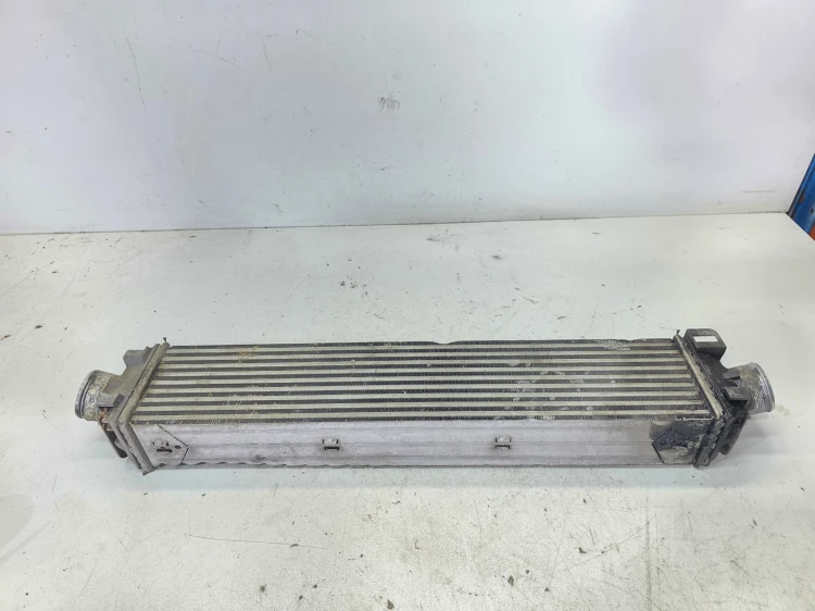 CHŁODNICA POWIETRZA INTERCOOLER AUDI A6 C8 A4 B9 A5 3.0 TDI 8W015805AB