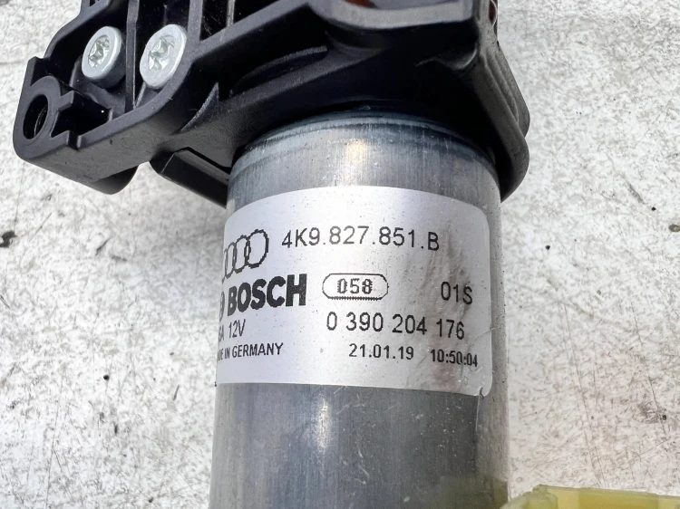 ZAWIAS SILNIKCZEK KLAPY TYŁ LEWY AUDI A6 C8 4K9827851B 4K9827299A