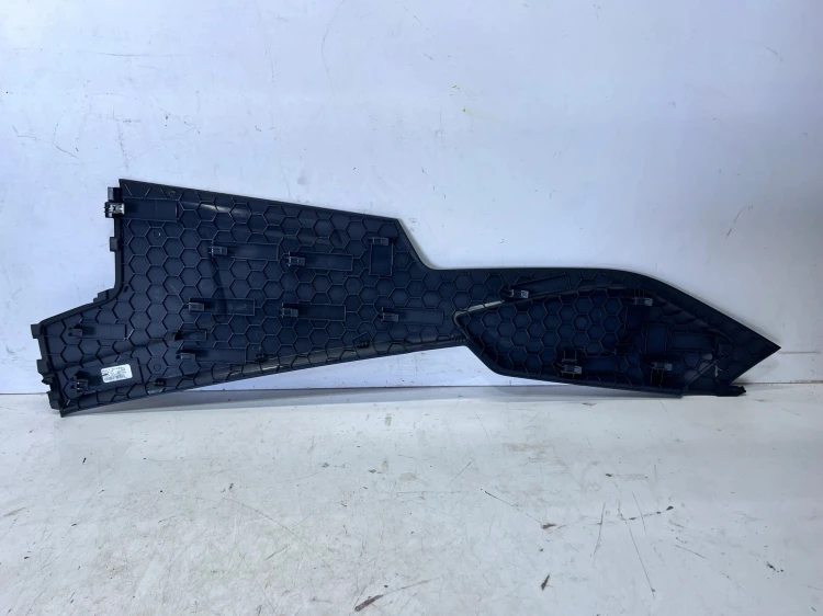 OSŁONA ZAŚLEPKA TUNELU PRAWA AUDI Q7 4M 4M0863306A