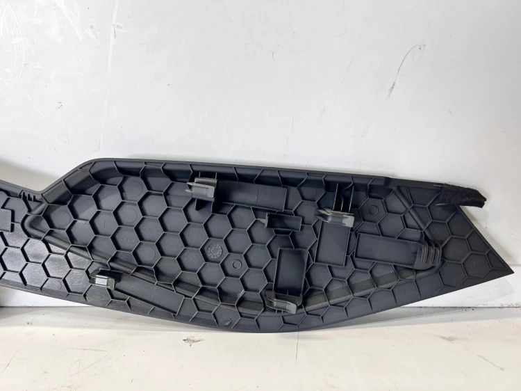 OSŁONA ZAŚLEPKA TUNELU LEWA AUDI Q7 4M 4M0863305A