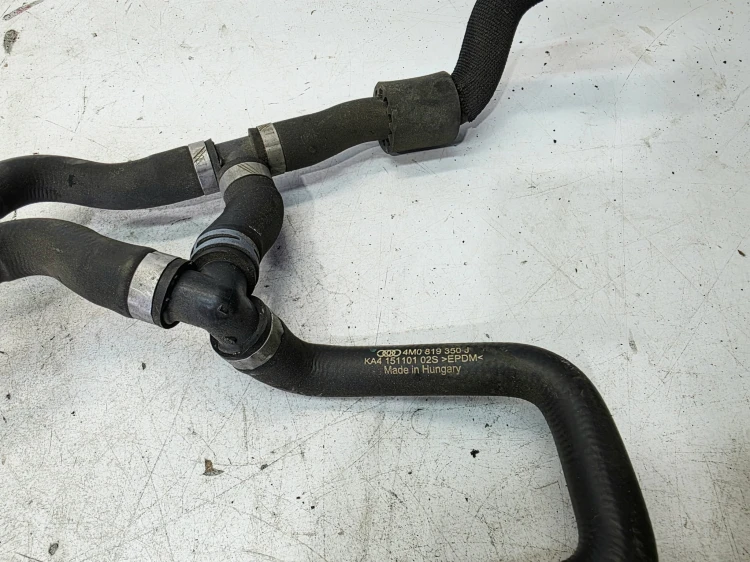 WĄŻ RURKA CIECZY CHŁODZĄCEJ AUDI Q7 4M 4M0819377N