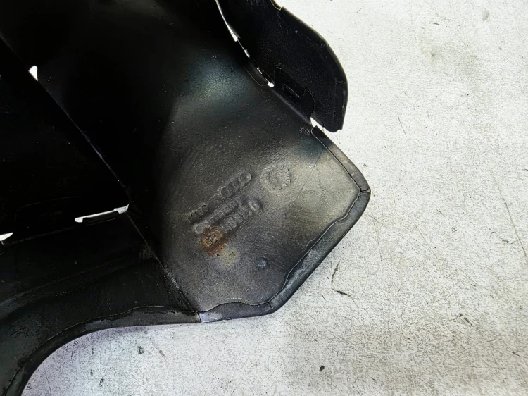 OSŁONA TERMICZNA TURBINY AUDI A4 B7 3.0 TDI 059145323D
