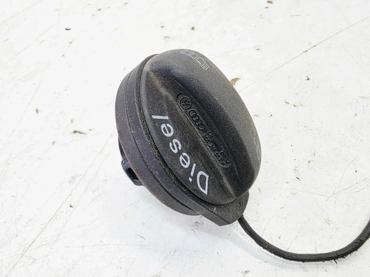 KOREK WLEWU PALIWA DIESEL AUDI VOLKSWAGEN SEAT SKODA 3C0201553K